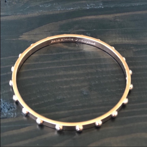 Like new! Kate Spade Thin Ball Bangle in Rose Gold - Picture 4 of 6
